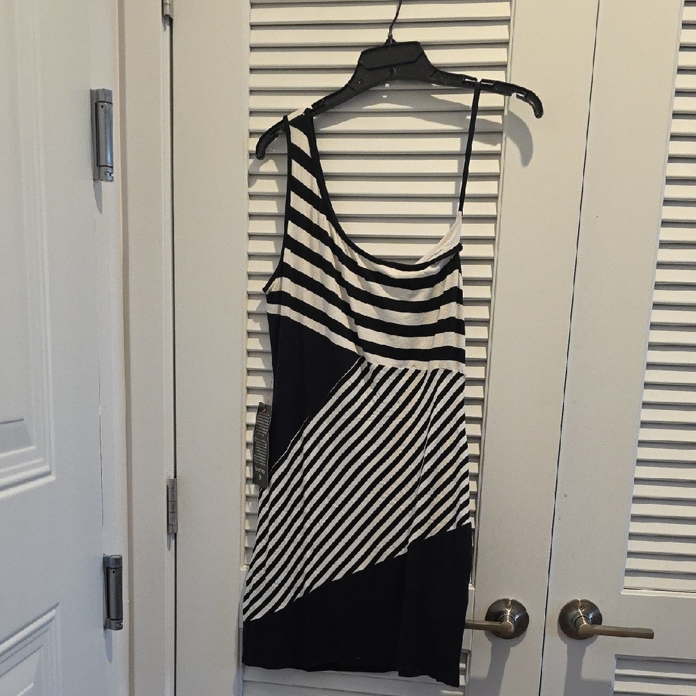 bebe Asymmetrical Black and White Dress